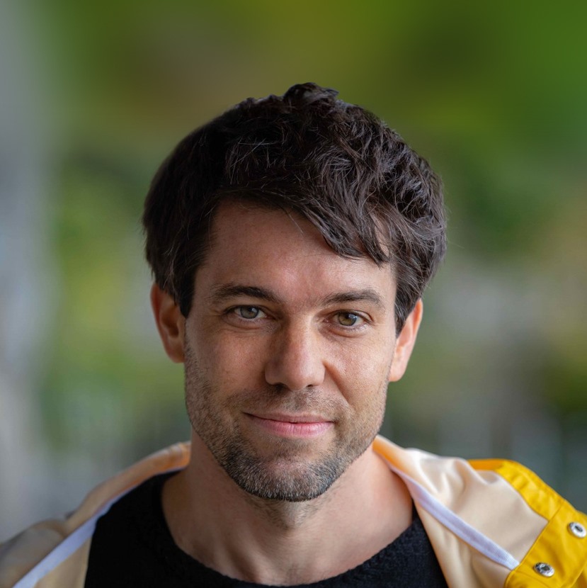 Niko Stoifberg _ Hendrik Dietrich