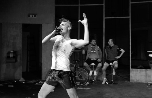 werk-x_raststaettecyasmina_haddad_01-300mk