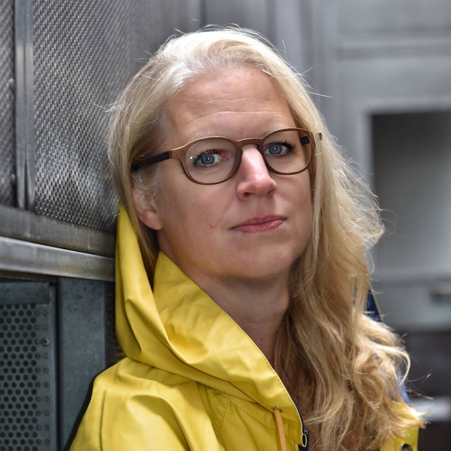 isabel-bogdan_-schriftstellerin-_-hamburg-_-foto_heike-blenk